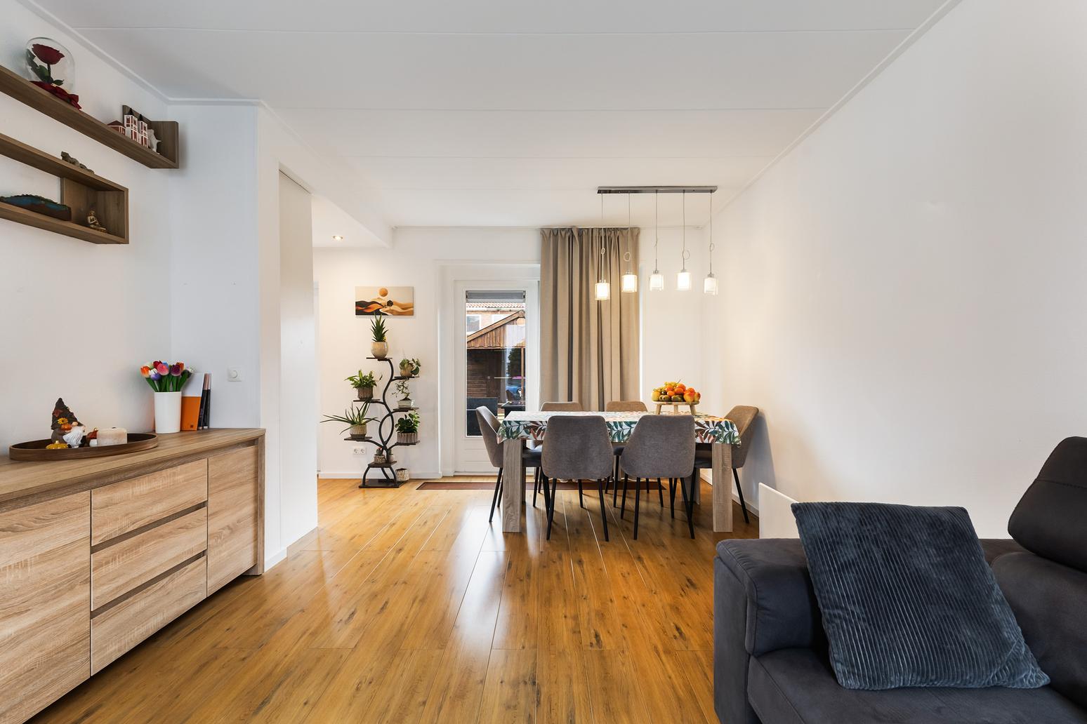Tussenwoning te koop: Cederstraat 7, Leeuwarden