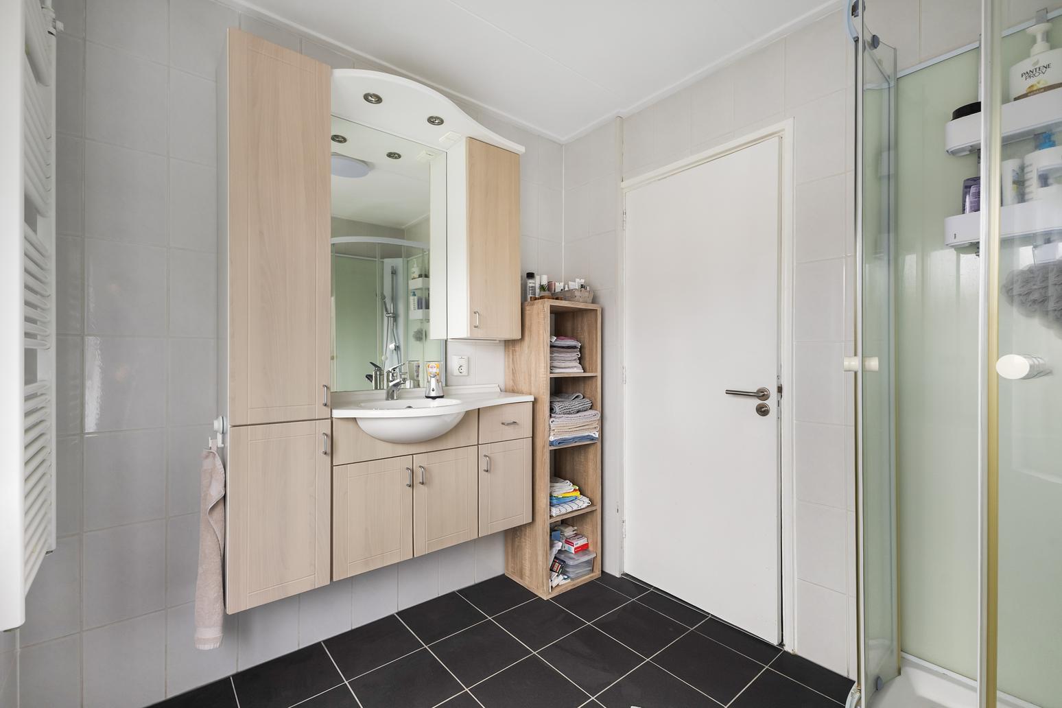 Tussenwoning te koop: Cederstraat 7, Leeuwarden