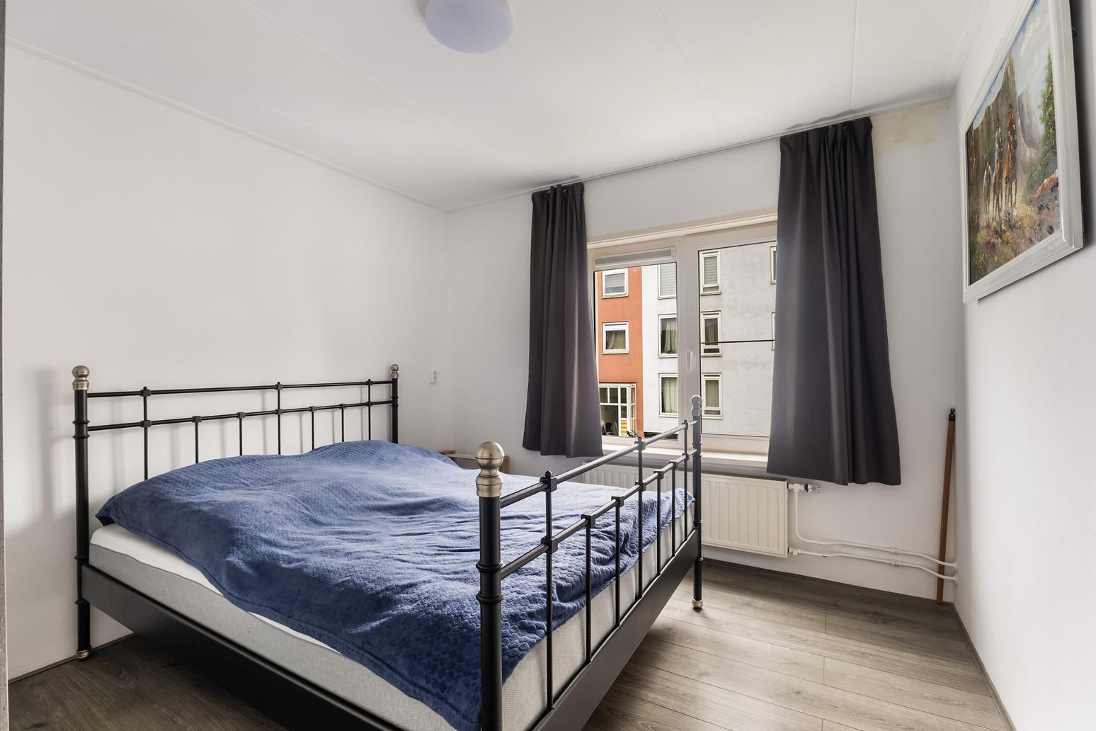 Tussenwoning te koop: Cederstraat 7, Leeuwarden