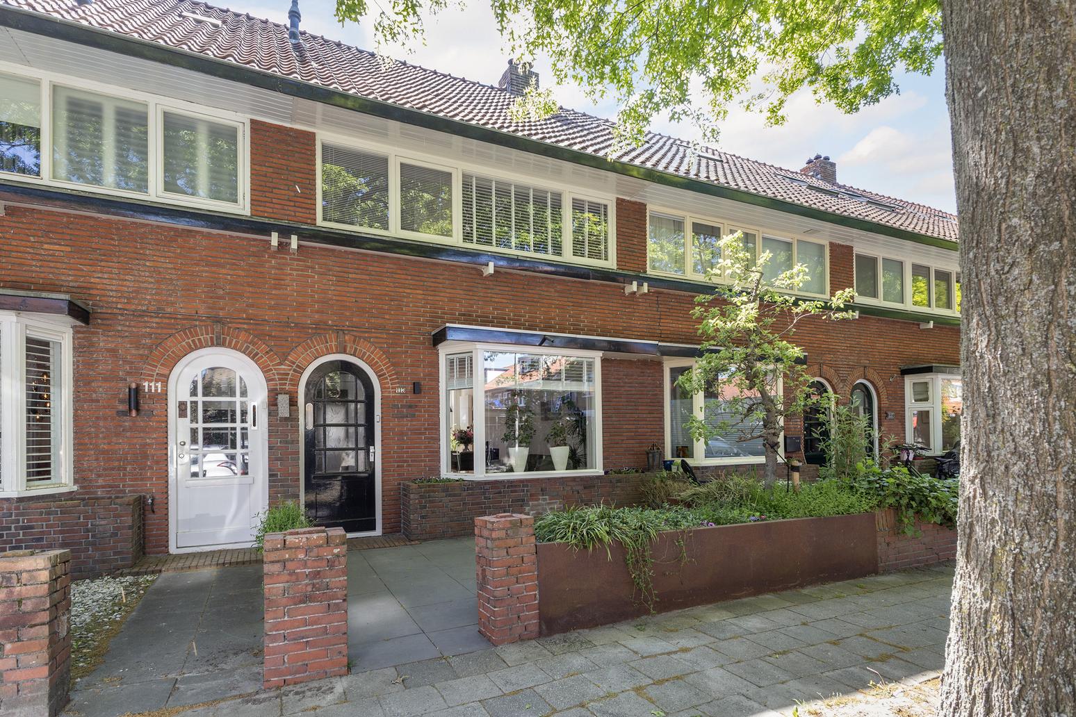 Ferdinand Bolstraat 113 in Leeuwarden