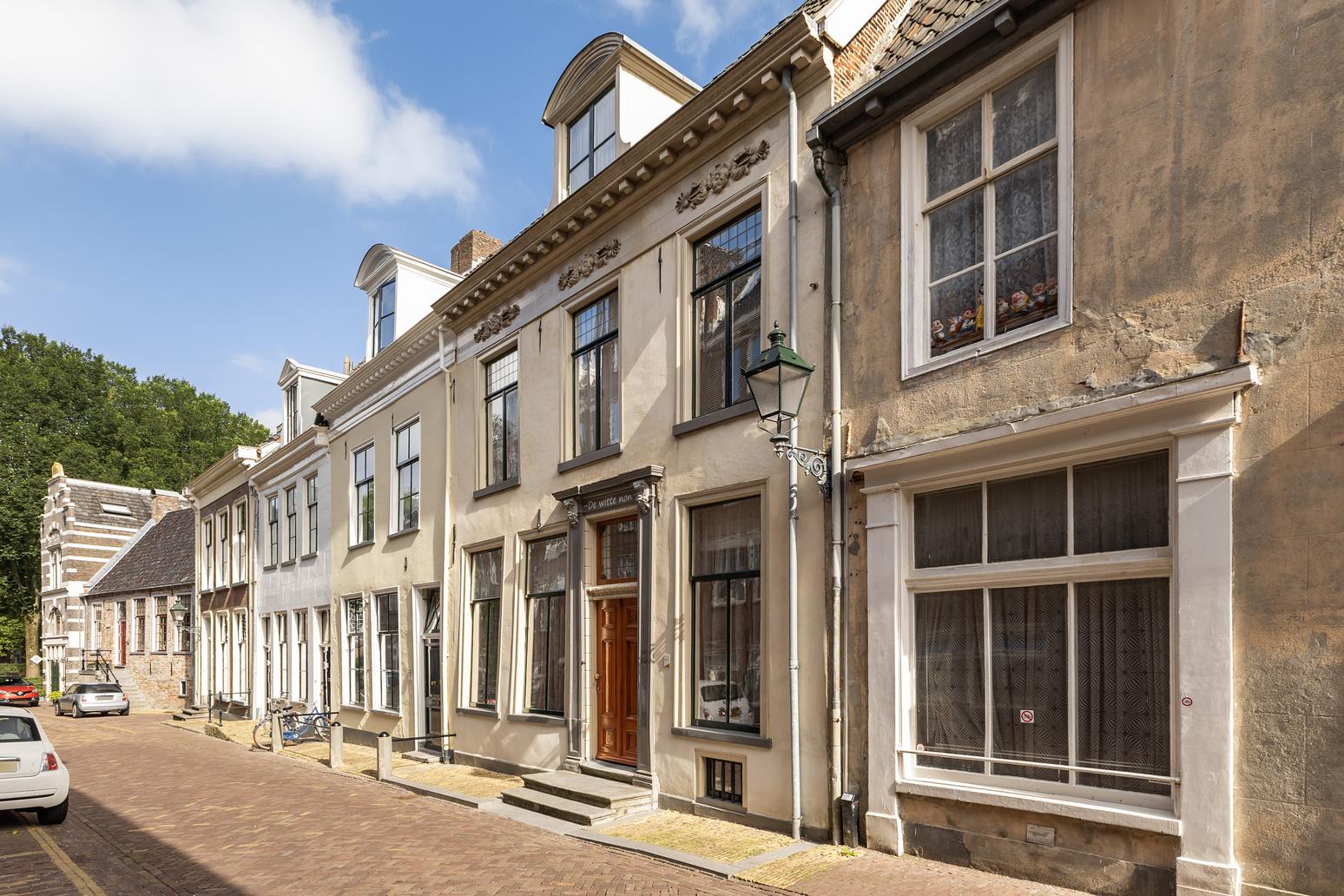 Grote Kerkstraat 228 in Leeuwarden