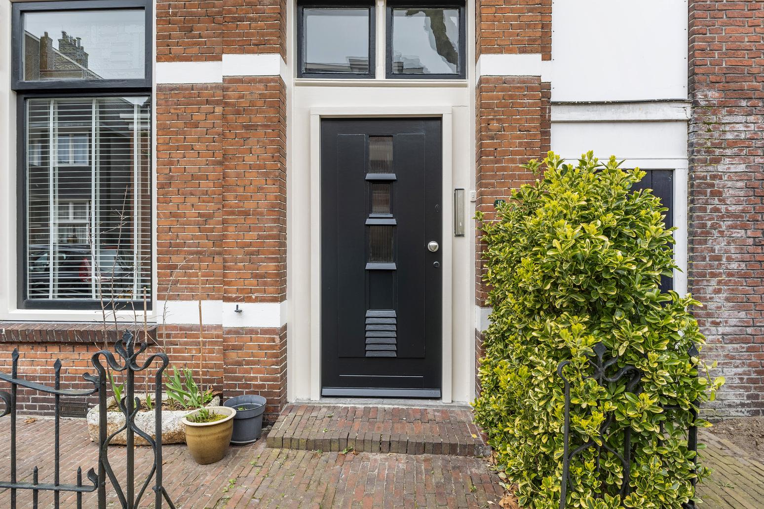 Kanaalstraat 10 in Leeuwarden