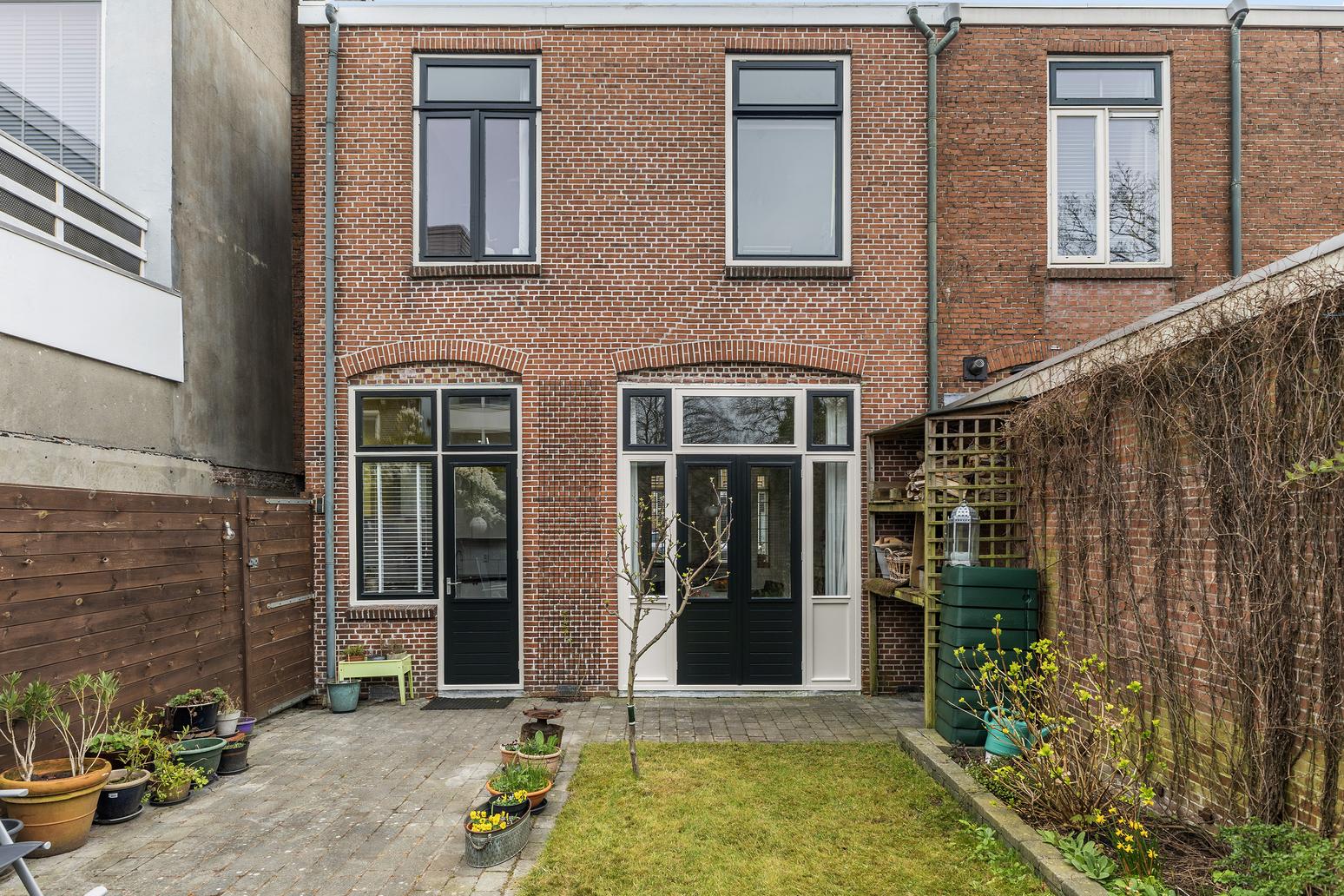 Kanaalstraat 10 in Leeuwarden