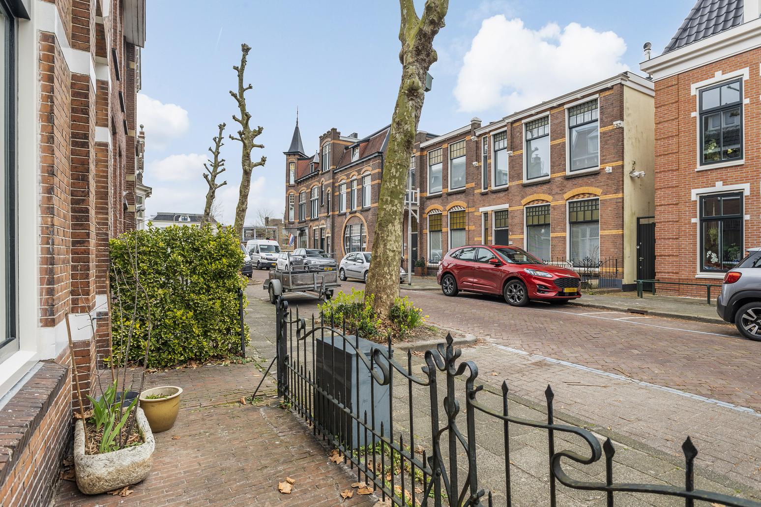 Kanaalstraat 10 in Leeuwarden