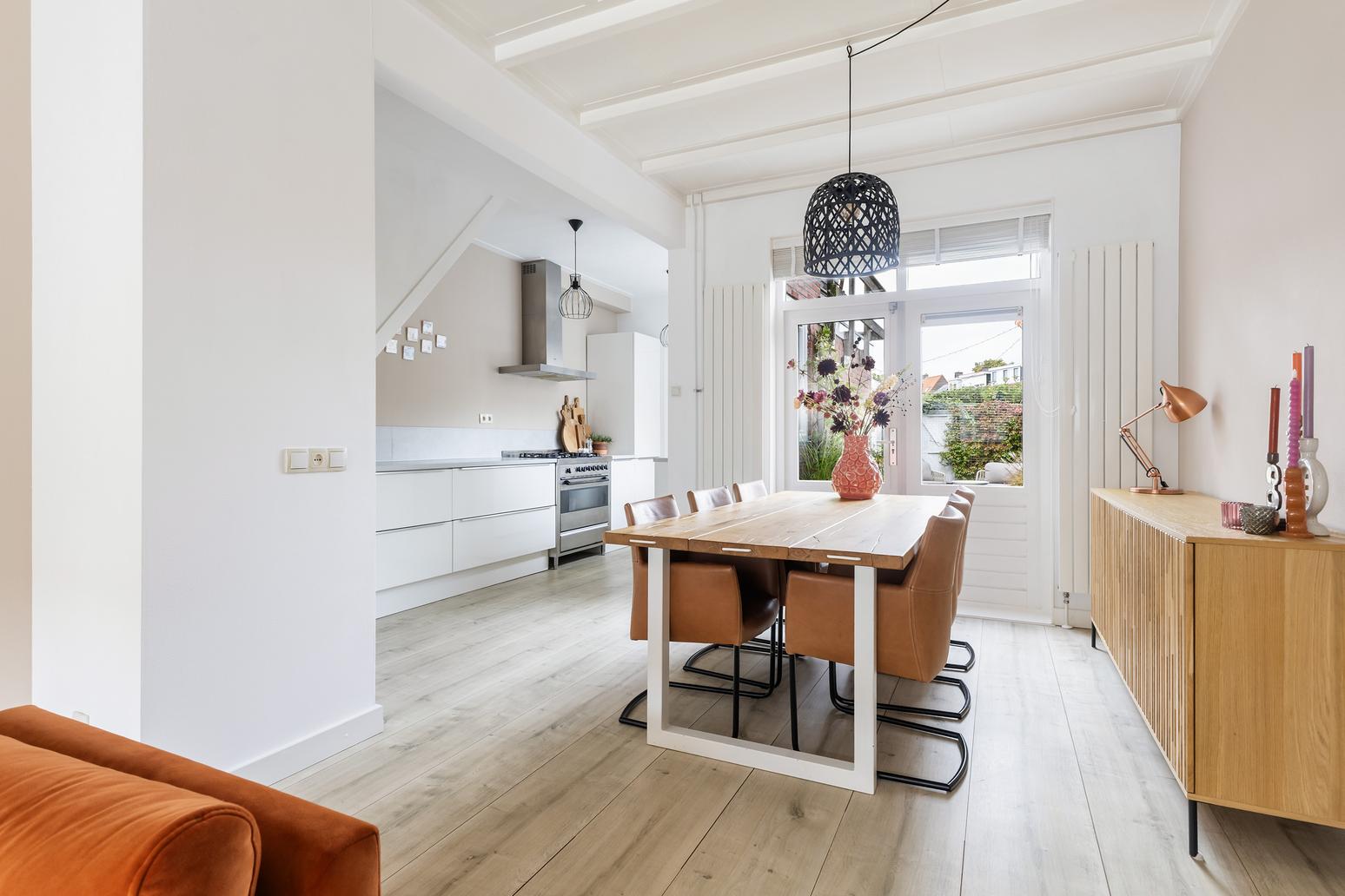 Tussenwoning te koop: Mozartstraat 44, Leeuwarden