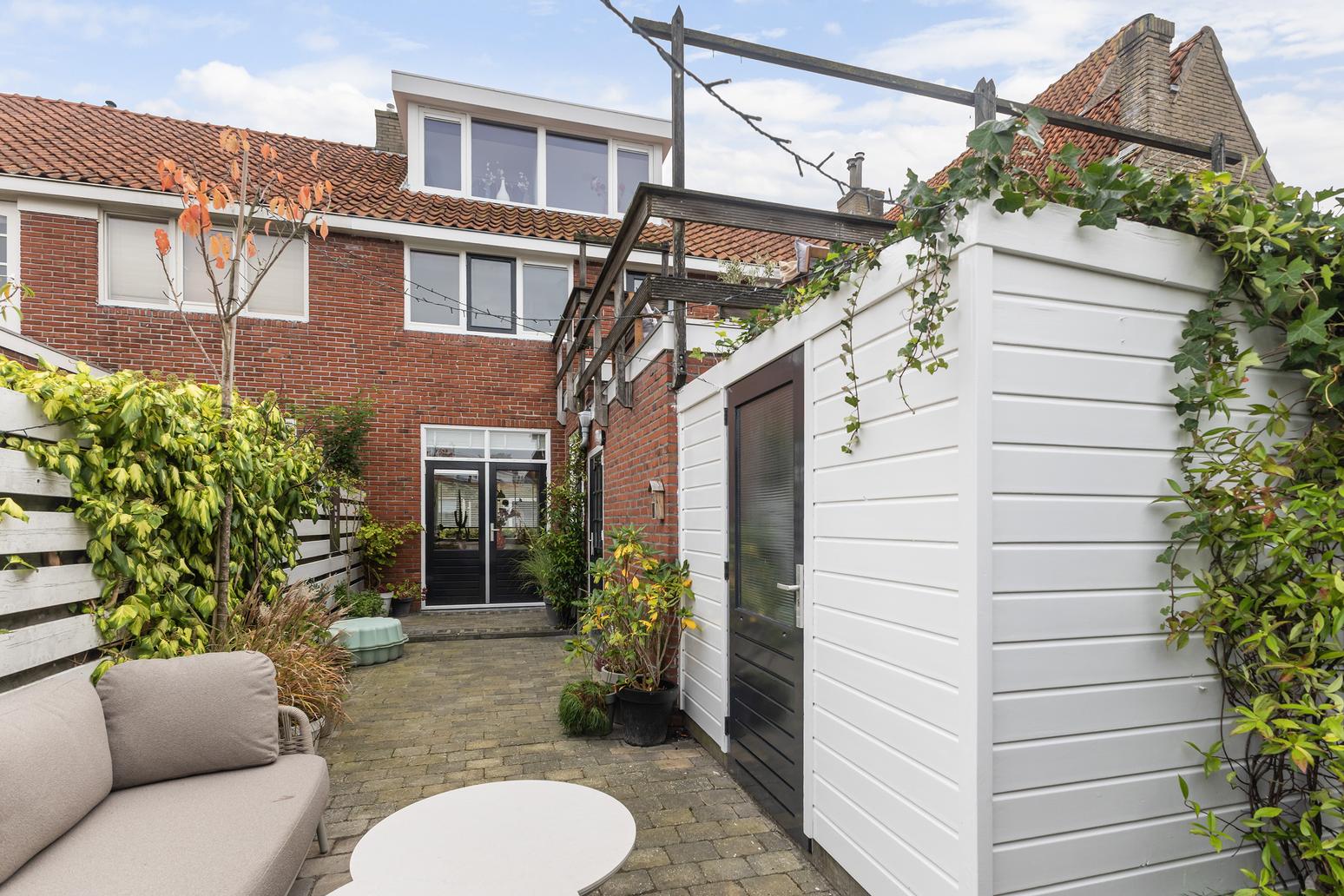 Tussenwoning te koop: Mozartstraat 44, Leeuwarden