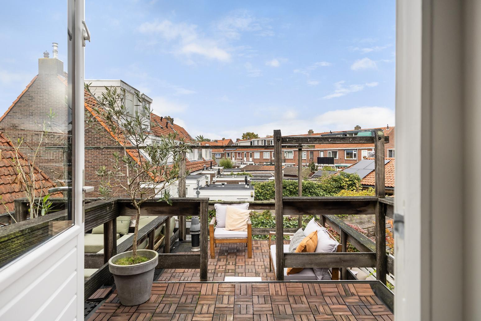 Tussenwoning te koop: Mozartstraat 44, Leeuwarden