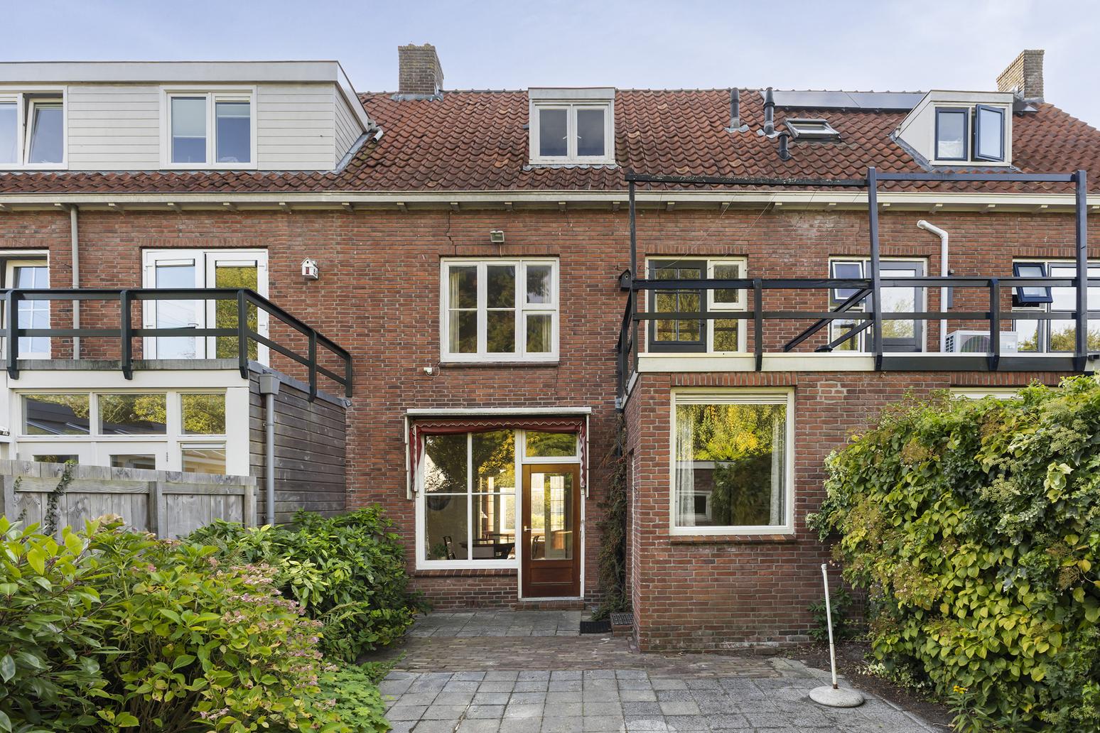 Mr. P.J. Troelstraweg 112 in Leeuwarden