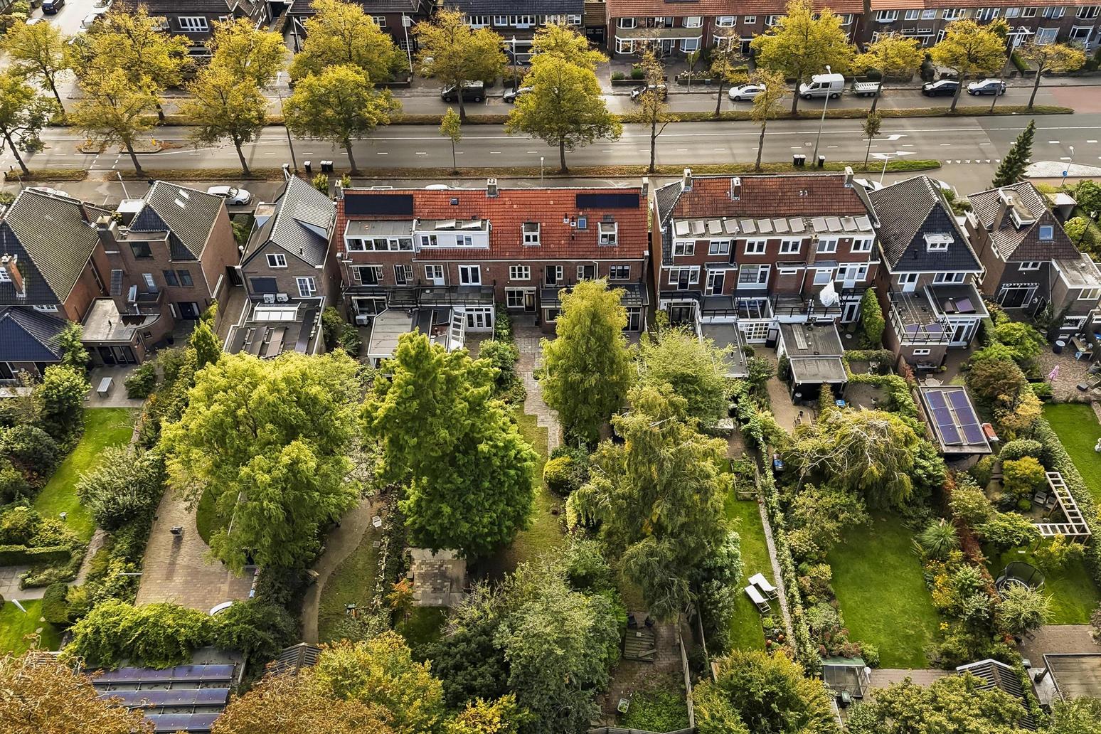 Mr. P.J. Troelstraweg 112 in Leeuwarden