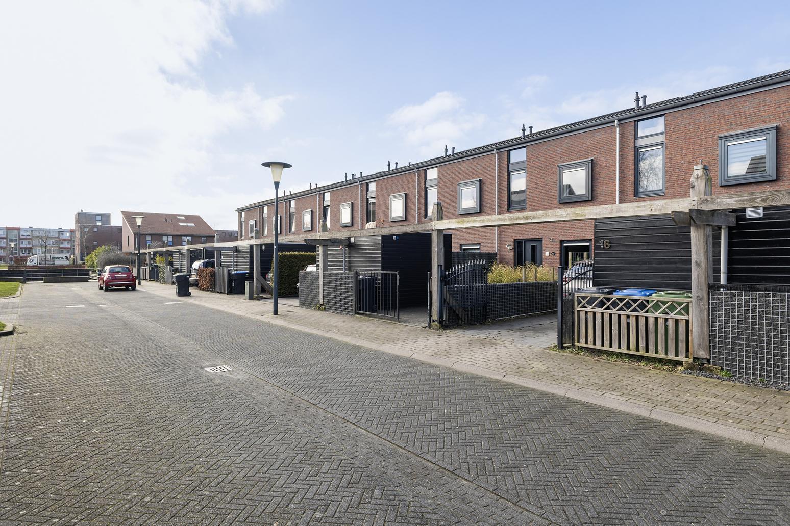 Pieter Wijbengastraat 18 in Leeuwarden