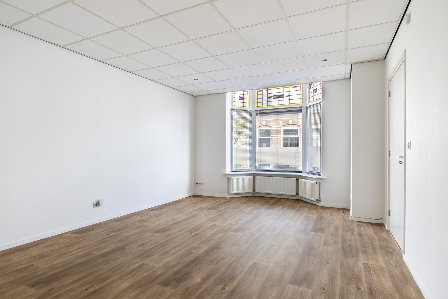 van Asbeckstraat 12 in Leeuwarden